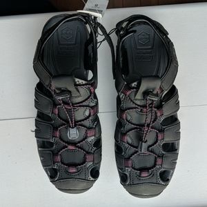 BRAND NEW Khombu Hiking Sandals